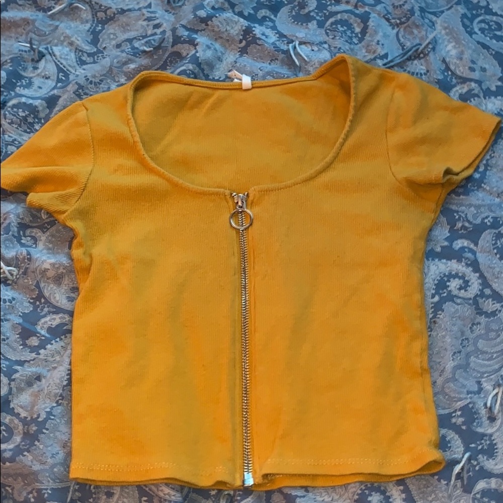 crop top